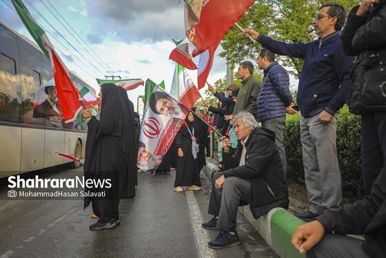 گزارش تصویری | تشکیل زنجیره انسانی مردم در کنار نیروگاه حرارتی مشهد