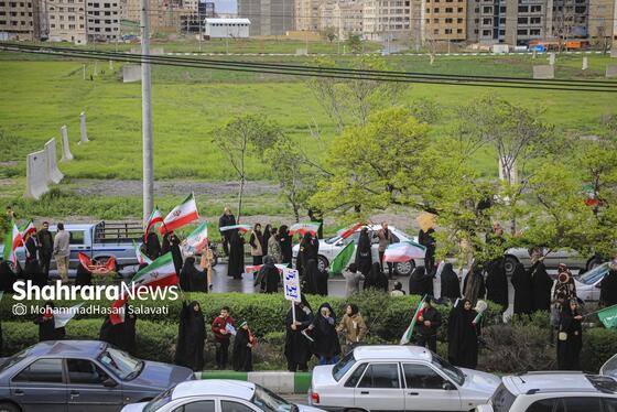 گزارش تصویری | تشکیل زنجیره انسانی مردم در کنار نیروگاه حرارتی مشهد