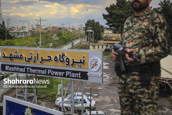 گزارش تصویری | تشکیل زنجیره انسانی مردم در کنار نیروگاه حرارتی مشهد