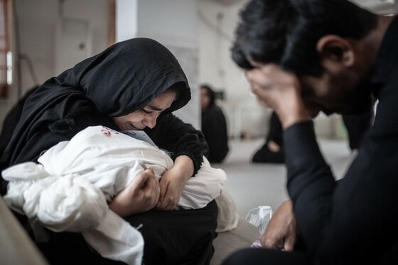 گزارش تصویری | محمد طاها یک ماه پس از شهادت در آغوش خاک آرام گرفت