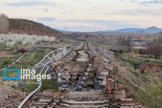 گزارش تصویری | حمله هوایی به پل راه‌آهن امین آباد زنجان
