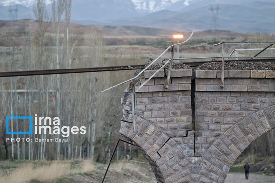 گزارش تصویری | حمله هوایی به پل راه‌آهن امین آباد زنجان