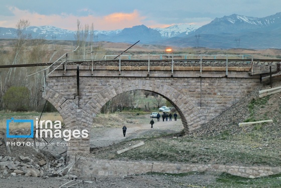 گزارش تصویری | حمله هوایی به پل راه‌آهن امین آباد زنجان