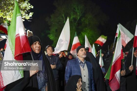 گزارش تصویری | سی‌وهشتمین شب شکوه حضور مردم در خیابان‌های مشهد