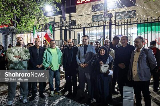 گزارش تصویری |حضور جامعه ورزش مشهد در سی و هشتمین شب شکوه حضور مردم در خیابان‌های مشهد