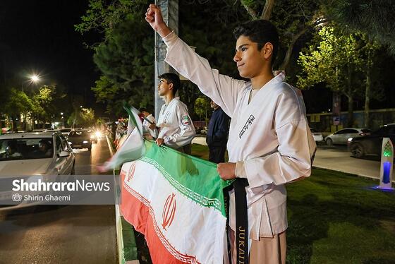 گزارش تصویری |حضور جامعه ورزش مشهد در سی و هشتمین شب شکوه حضور مردم در خیابان‌های مشهد