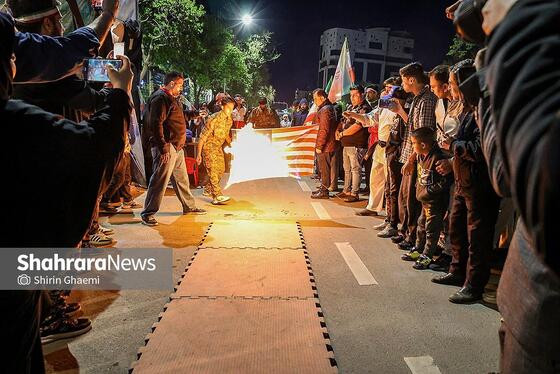 گزارش تصویری |حضور جامعه ورزش مشهد در سی و هشتمین شب شکوه حضور مردم در خیابان‌های مشهد