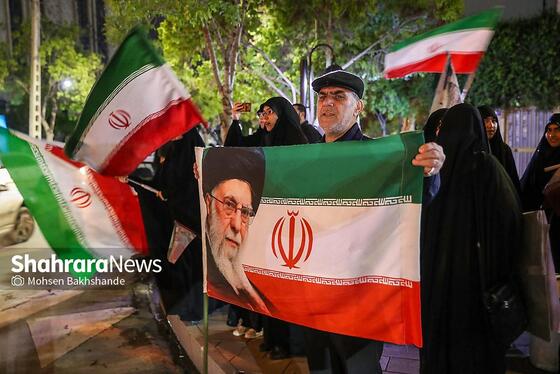 گزارش تصویری | سی‌ونهمین شب شکوه حضور مردم در خیابان‌های مشهد ۱