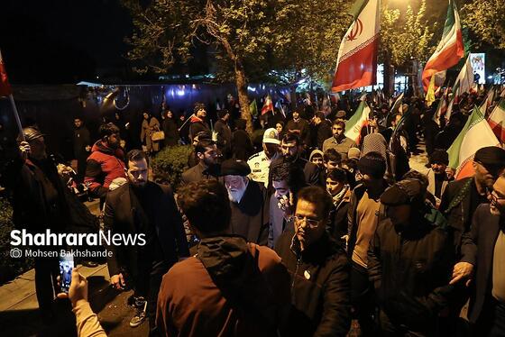 گزارش تصویری | سی‌ونهمین شب شکوه حضور مردم در خیابان‌های مشهد ۱