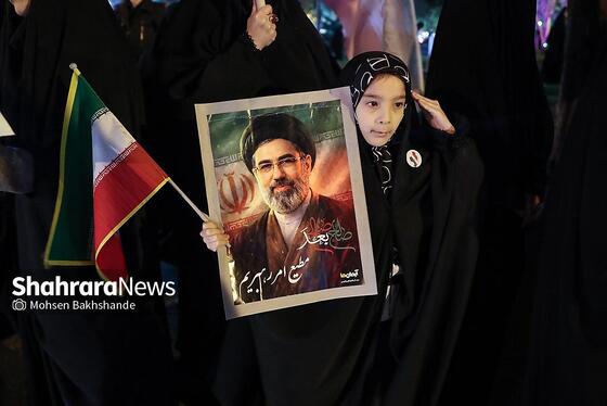 گزارش تصویری | سی‌ونهمین شب شکوه حضور مردم در خیابان‌های مشهد ۱