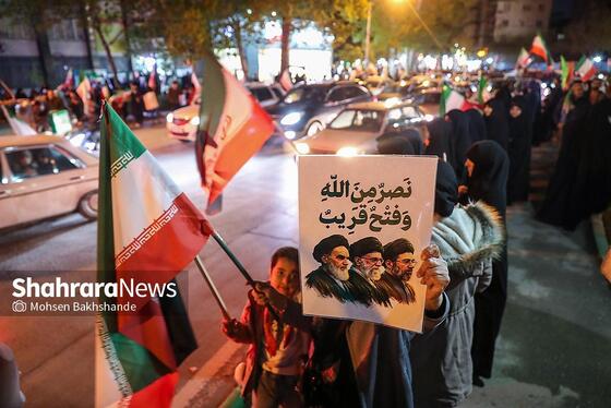 گزارش تصویری | سی‌ونهمین شب شکوه حضور مردم در خیابان‌های مشهد ۱