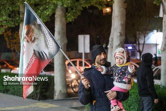 گزارش تصویری | سی‌ونهمین شب شکوه حضور مردم در خیابان‌های مشهد ۱