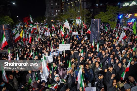 گزارش تصویری | سی‌ونهمین شب شکوه حضور مردم در خیابان‌های مشهد ۲