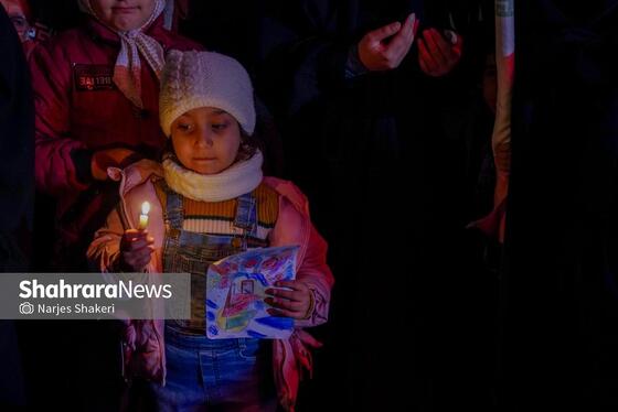 گزارش تصویری | سی‌ونهمین شب شکوه حضور مردم در خیابان‌های مشهد ۲