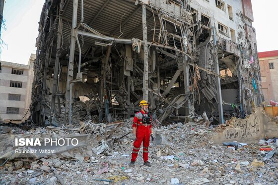 گزارش تصویری | بازدید فرستاده ویژه دبیرکل سازمان ملل از مناطق آسیب دیده از تجاوز آمریکایی - صهیونیستی