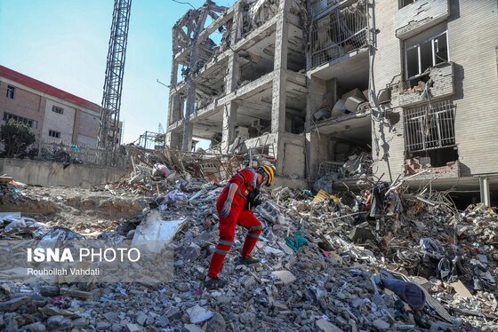 گزارش تصویری | بازدید فرستاده ویژه دبیرکل سازمان ملل از مناطق آسیب دیده از تجاوز آمریکایی - صهیونیستی