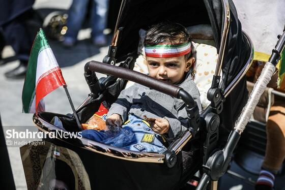 گزارش تصویری| راهپیمایی کالسکه سواران در اربعین رهبر شهید انقلاب در مشهد