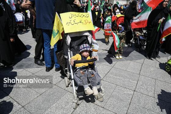 گزارش تصویری| راهپیمایی کالسکه سواران در اربعین رهبر شهید انقلاب در مشهد