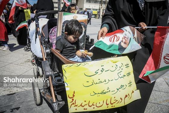گزارش تصویری| راهپیمایی کالسکه سواران در اربعین رهبر شهید انقلاب در مشهد