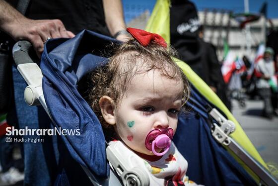 گزارش تصویری| راهپیمایی کالسکه سواران در اربعین رهبر شهید انقلاب در مشهد