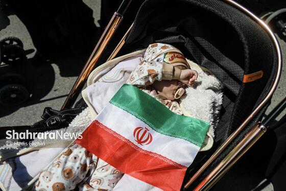 گزارش تصویری| راهپیمایی کالسکه سواران در اربعین رهبر شهید انقلاب در مشهد