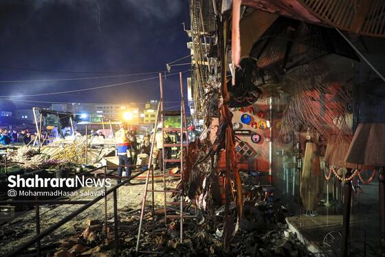 گزارش تصویری | اطفای حریق در بازار گل مشهد