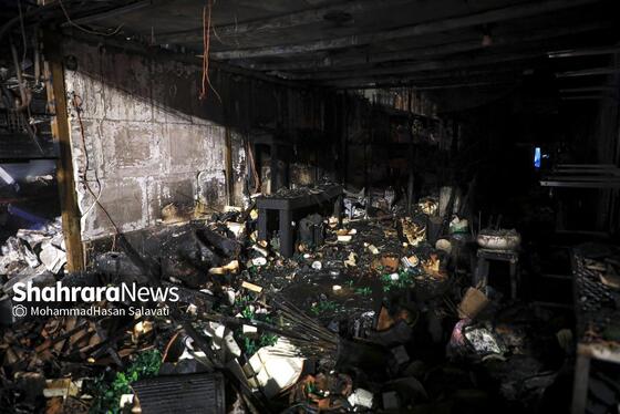 گزارش تصویری | اطفای حریق در بازار گل مشهد