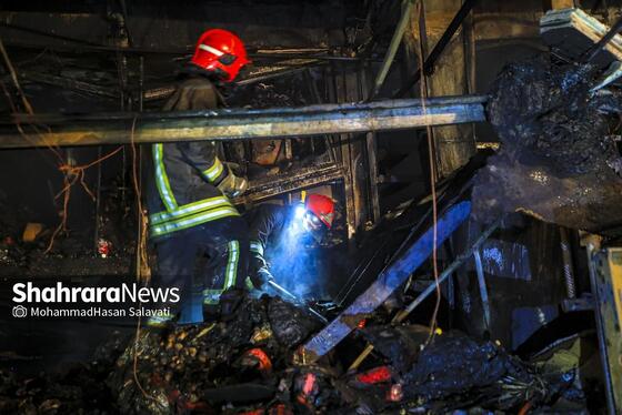 گزارش تصویری | اطفای حریق در بازار گل مشهد