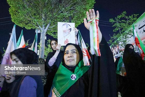 گزارش تصویری | چهل و یکمین شب حضور حماسی مردم مشهد