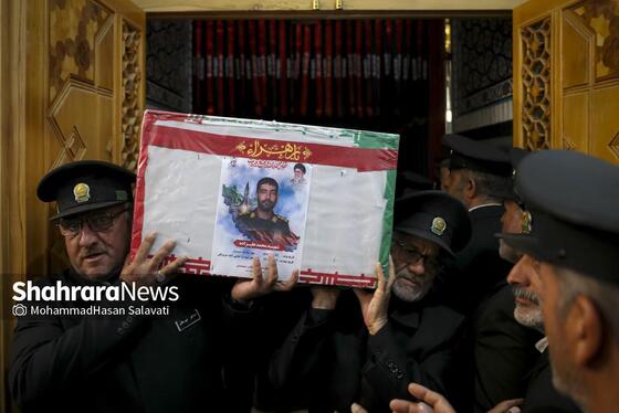 گزارش تصویری |  وداع با پیکر مطهر ۵ شهید خراسانی حمله آمریکایی-صهیونی در حرم مطهر رضوی