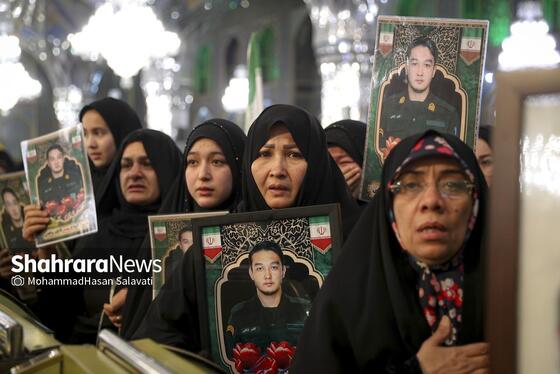 گزارش تصویری |  وداع با پیکر مطهر ۵ شهید خراسانی حمله آمریکایی-صهیونی در حرم مطهر رضوی