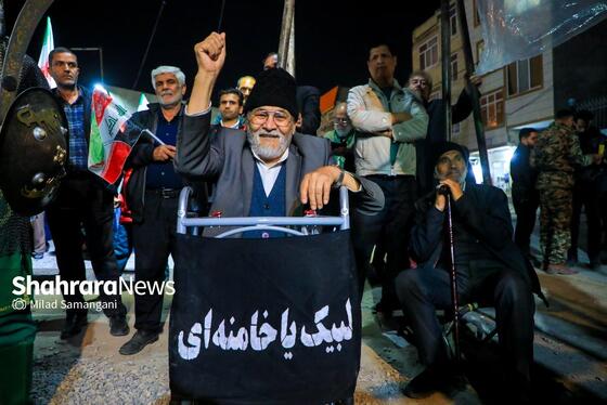 گزارش تصویری | چهل‌ودومین شب ایستادگی مردم در خیابان و تشییع پیکر یک شهید جنگ رمضان در مشهد
