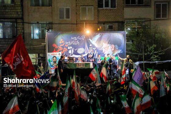 گزارش تصویری | چهل‌ودومین شب ایستادگی مردم در خیابان و تشییع پیکر یک شهید جنگ رمضان در مشهد