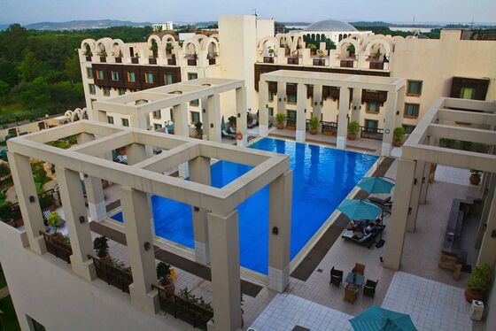 هتل سرینا از آفریقا و آسیای مرکزی تا جنوب آسیا | همه چیز درباره هتل لاکچری محل برگزاری مذاکرات ایران و آمریکا + عکس