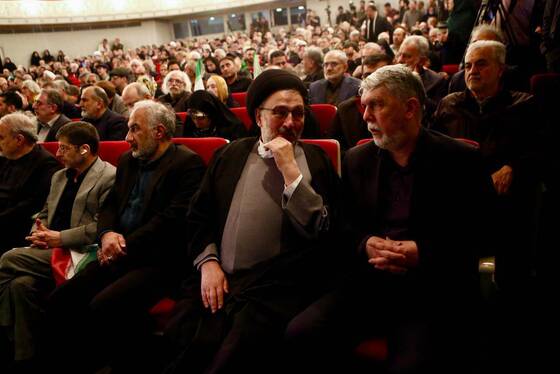 گزارش تصویری | برگزاری آیین سوگ شهادت «امین ملت ایران» به یاد رهبر شهید انقلاب با حضور هنرمندان