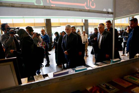 گزارش تصویری | برگزاری آیین سوگ شهادت «امین ملت ایران» به یاد رهبر شهید انقلاب با حضور هنرمندان