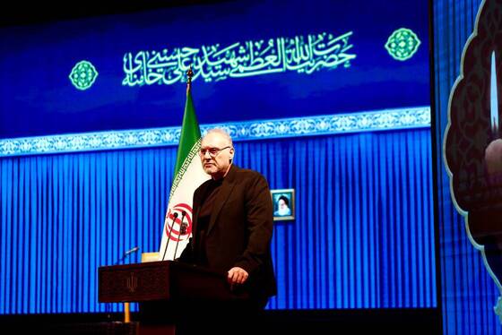 گزارش تصویری | برگزاری آیین سوگ شهادت «امین ملت ایران» به یاد رهبر شهید انقلاب با حضور هنرمندان