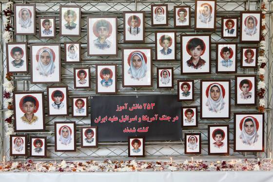 گزارش تصویری | برگزاری آیین سوگ شهادت «امین ملت ایران» به یاد رهبر شهید انقلاب با حضور هنرمندان