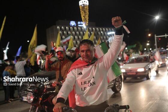 گزارش تصویری | چهل و سومین شب از حماسه سرایی مردم مشهد در خیابان های شهر