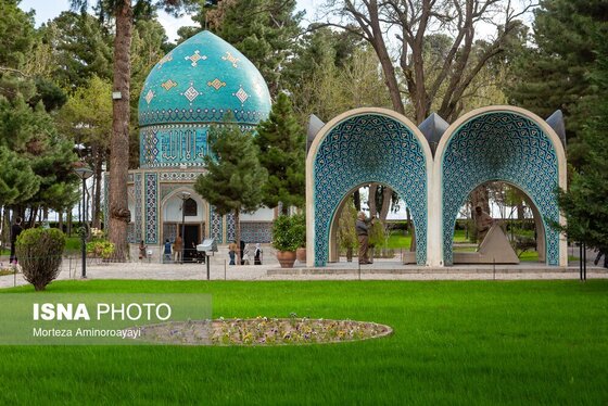 گزارش تصویری | ۲۵ فروردین، روز ملی عطار نیشابوری آرامگاه «شیخ فریدالدین عطار نیشابوری»