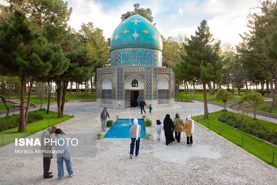 گزارش تصویری | ۲۵ فروردین، روز ملی عطار نیشابوری آرامگاه «شیخ فریدالدین عطار نیشابوری»