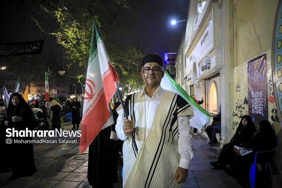 گزارش تصویری | موج چهل و ششم حضور حماسی مردم مشهد زیر باران رحمت الهی