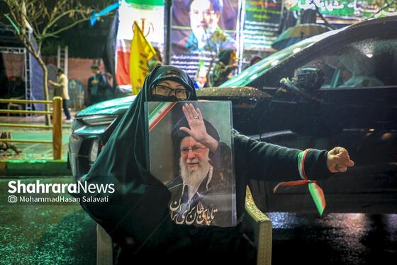 گزارش تصویری | موج چهل و ششم حضور حماسی مردم مشهد زیر باران رحمت الهی