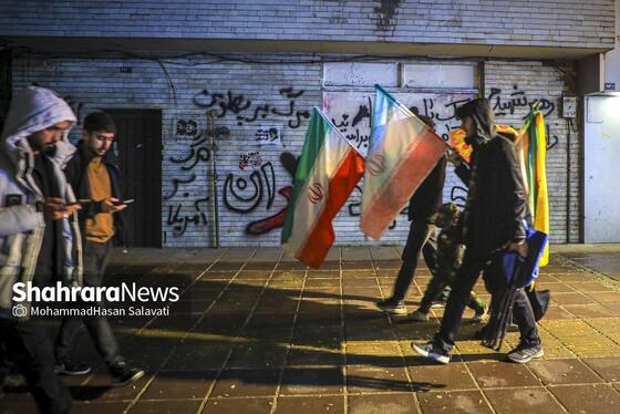 گزارش تصویری | موج چهل و ششم حضور حماسی مردم مشهد زیر باران رحمت الهی