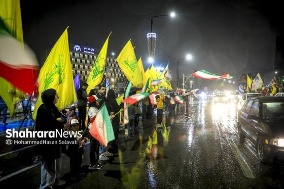 گزارش تصویری | موج چهل و ششم حضور حماسی مردم مشهد زیر باران رحمت الهی
