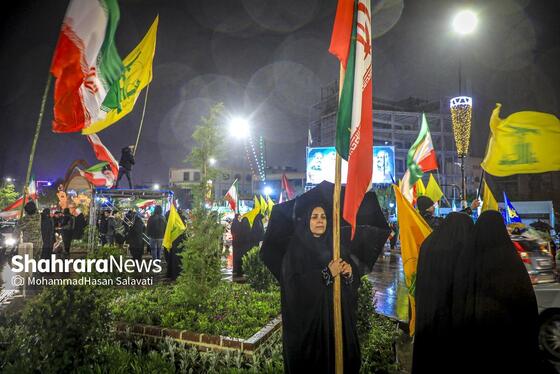 گزارش تصویری | موج چهل و ششم حضور حماسی مردم مشهد زیر باران رحمت الهی