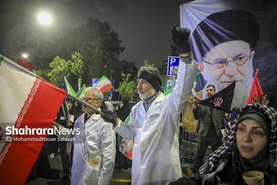 گزارش تصویری | موج چهل و ششم حضور حماسی مردم مشهد زیر باران رحمت الهی