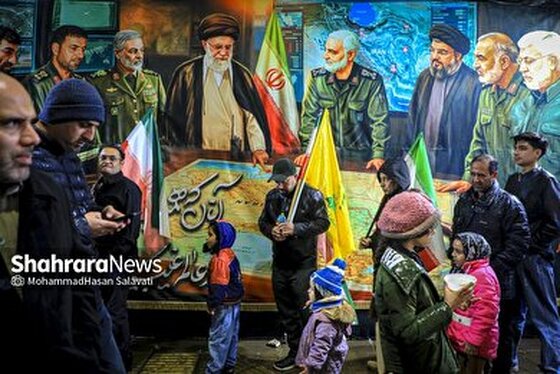 گزارش تصویری | موج چهل و ششم حضور حماسی مردم مشهد زیر باران رحمت الهی