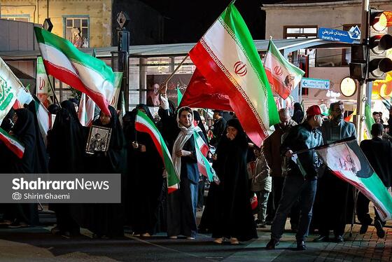 گزارش تصویری | چهل و هفتمین شب حضور حماسی مردم در خیابان | همبستگی پاکستانی های مقیم مشهد با ملت ایران