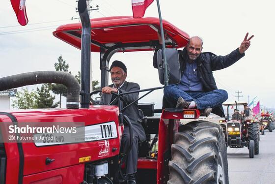 گزارش تصویری | رژه خودرویی کشاورزان منطقه توس مشهد در حمایت از نیرو‌های مسلح